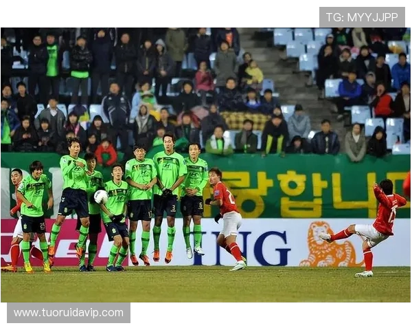 金胜燮制胜球朴相赫传射建功金泉尚武力克全北现代迎关键胜利